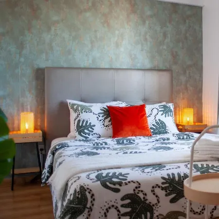 Apartman Just4u 2 Mit Ac In Der Naehe Von Lissabon Und By Interhome Almada