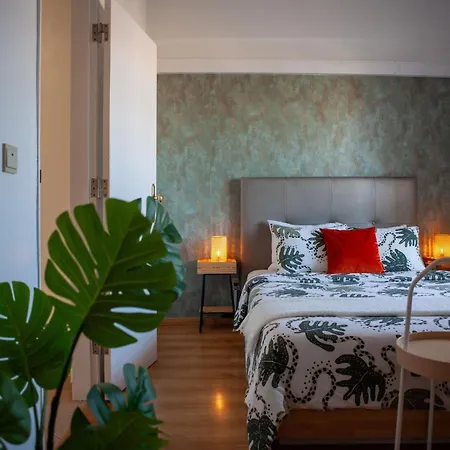 Apartman Just4u 2 Mit Ac In Der Naehe Von Lissabon Und By Interhome Almada