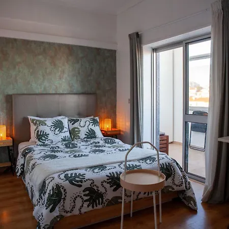 Apartman Just4u 2 Mit Ac In Der Naehe Von Lissabon Und By Interhome Almada