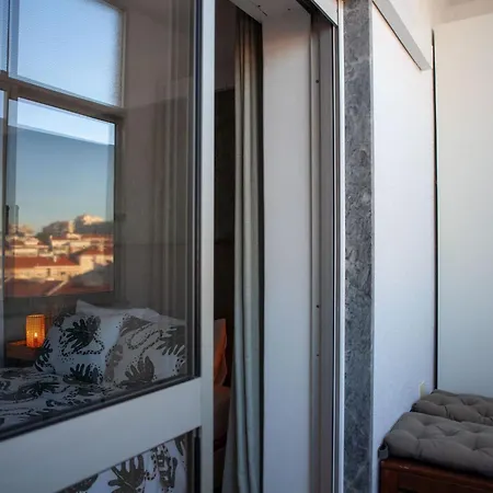 Lejlighed Just4u 2 Mit Ac In Der Naehe Von Lissabon Und By Interhome *